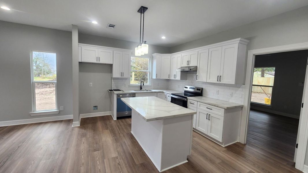 Furnished interior view inside a new home in , Liberty (Image 4).