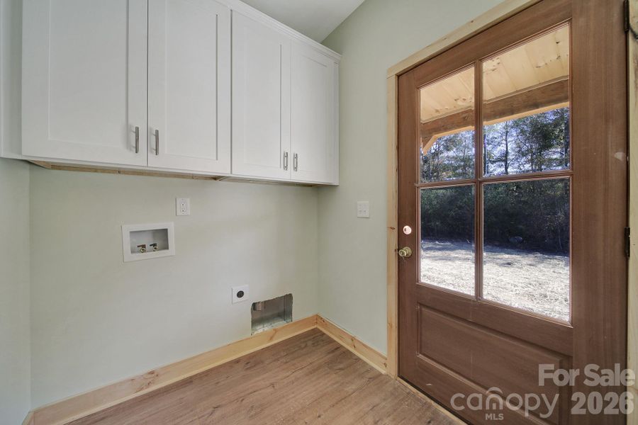 Spacious, unfurnished interior of a new home in , Lancaster (Image 18). Spacious, unfurnished interior of a new home in , Lancaster (Image 18).