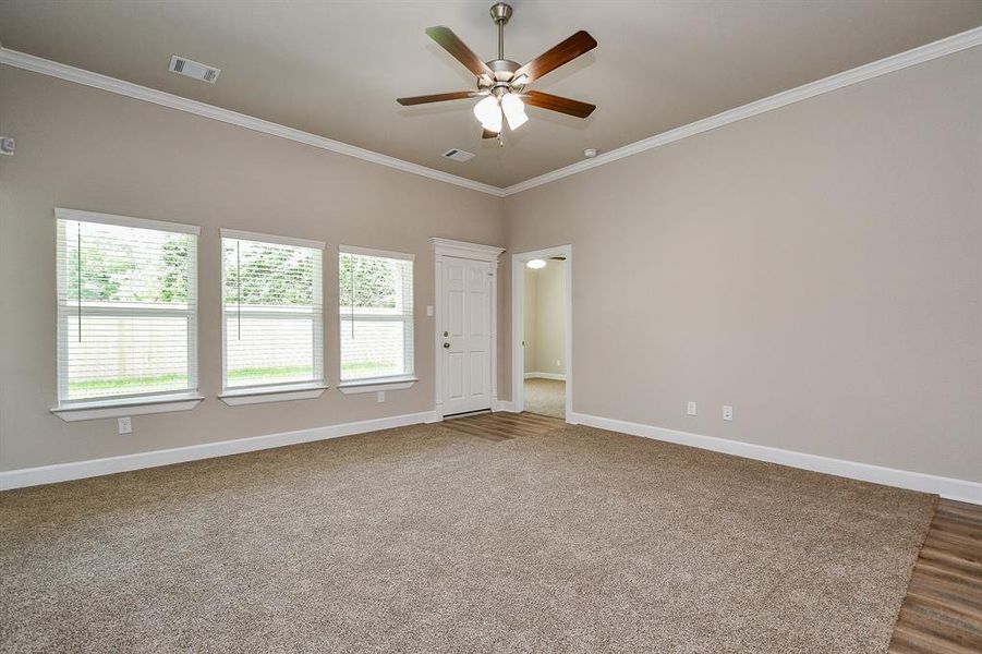 Spacious, unfurnished interior of a new home in , Houston (Image 13).
