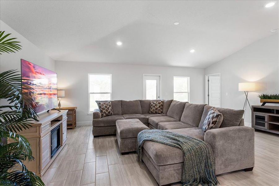 Furnished interior view inside a new home in Abbey Glen, Dade City (Image 12).