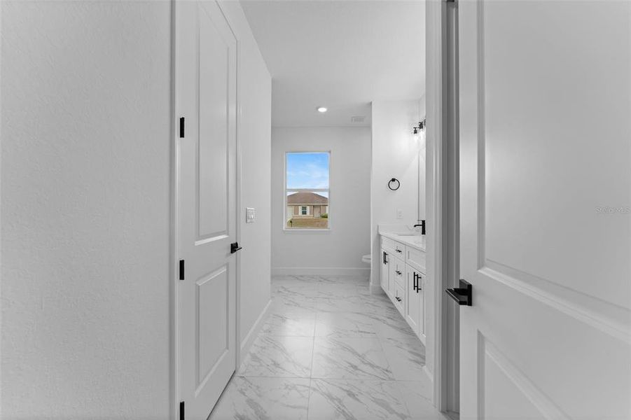 Spacious, unfurnished interior of a new home in , North Port (Image 26).