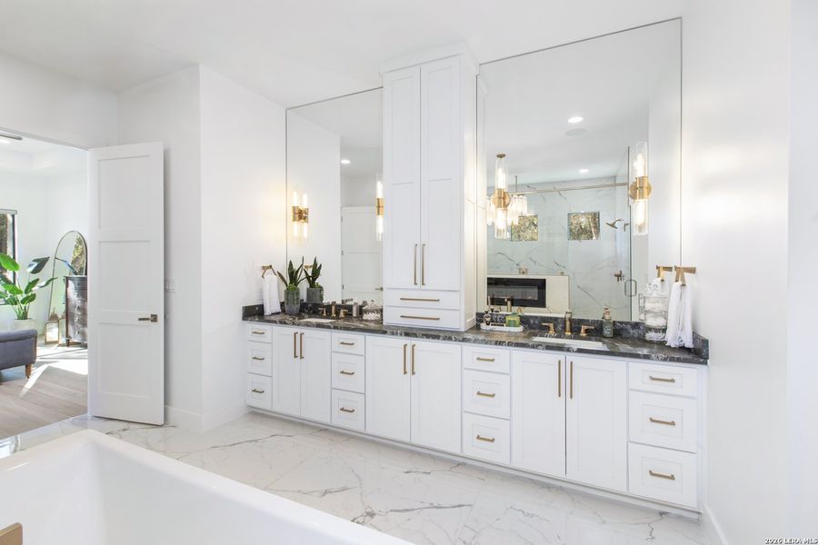 Furnished interior view inside a new home in , Fair Oaks Ranch (Image 11).