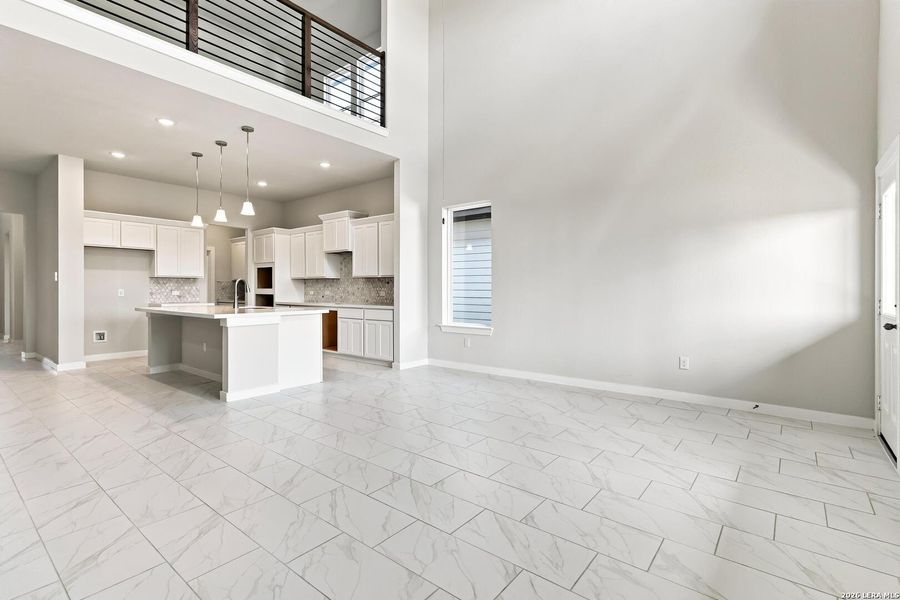 Spacious, unfurnished interior of a new home in Cordova Crossing, Seguin (Image 29).