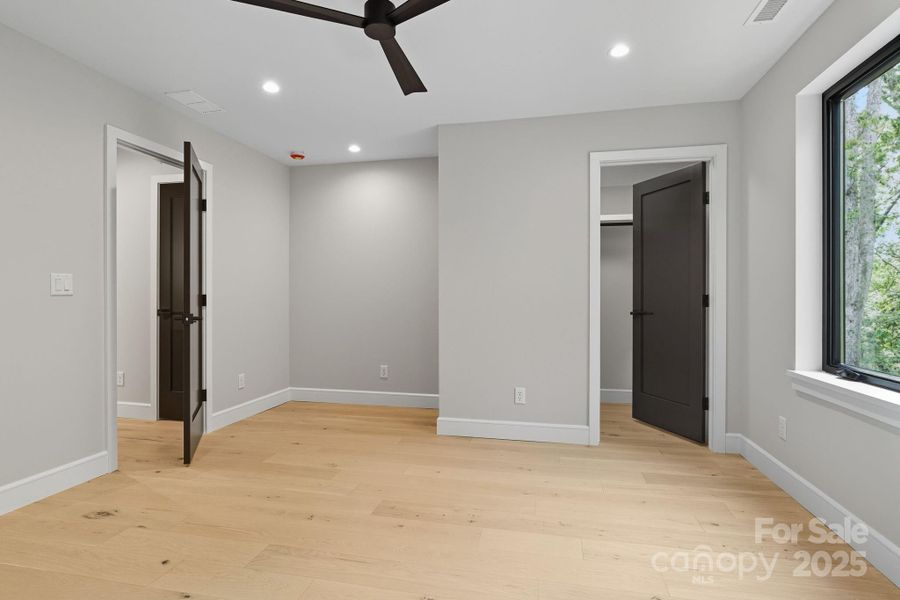 Both Upper Level Bedrooms Feature Walk-in Closets and Desk Nooks Both Upper Level Bedrooms Feature Walk-in Closets and Desk Nooks