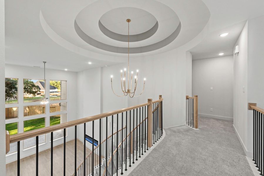 Spacious, unfurnished interior of a new home in Sienna, Missouri City (Image 21).