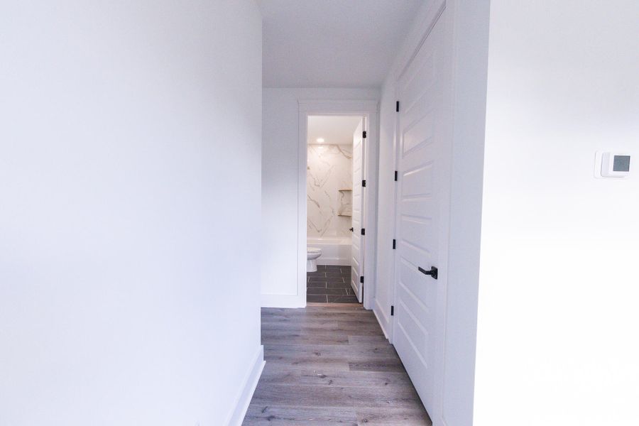 Spacious, unfurnished interior of a new home in , North Charleston (Image 25).
