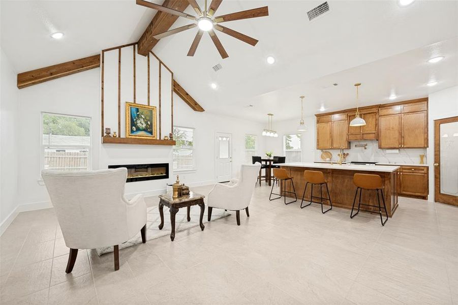 Furnished interior view inside a new home in , Fort Worth (Image 6).