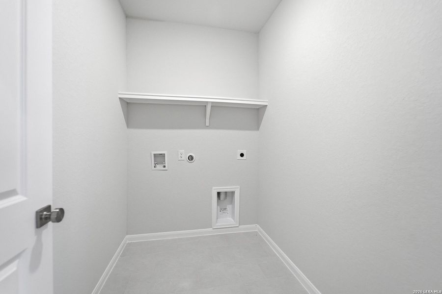 Spacious, unfurnished interior of a new home in The Woodlands at Medina Hills, Mico (Image 17).