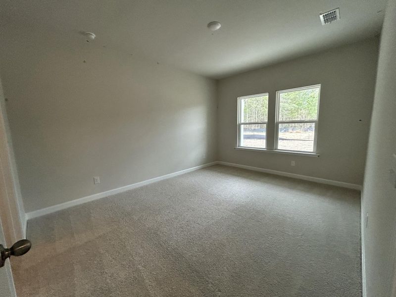 Spacious, unfurnished interior of a new home in , Ravenel (Image 14).