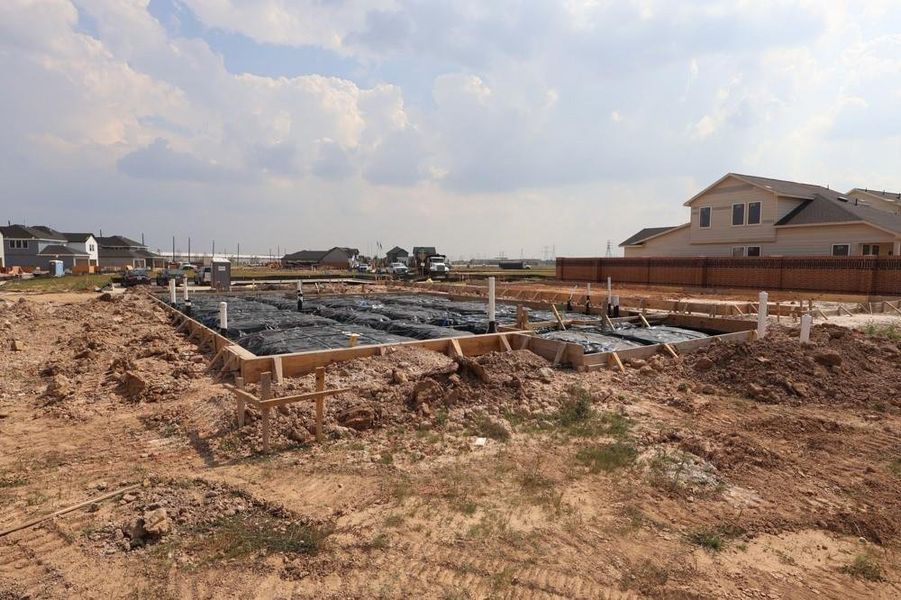 Every foundation at DWH is engineered and it’s inspected three times! We do not do “batch” testing. Rest easy knowing your foundation comes with a 10 year warranty. Every foundation at DWH is engineered and it’s inspected three times! We do not do “batch” testing. Rest easy knowing your foundation comes with a 10 year warranty.