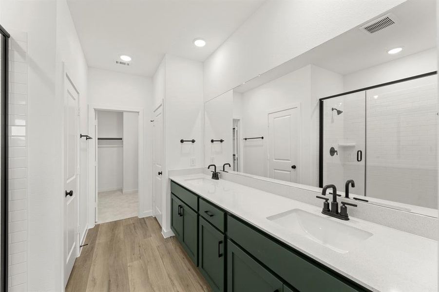 15. 14096 Harden - Bath