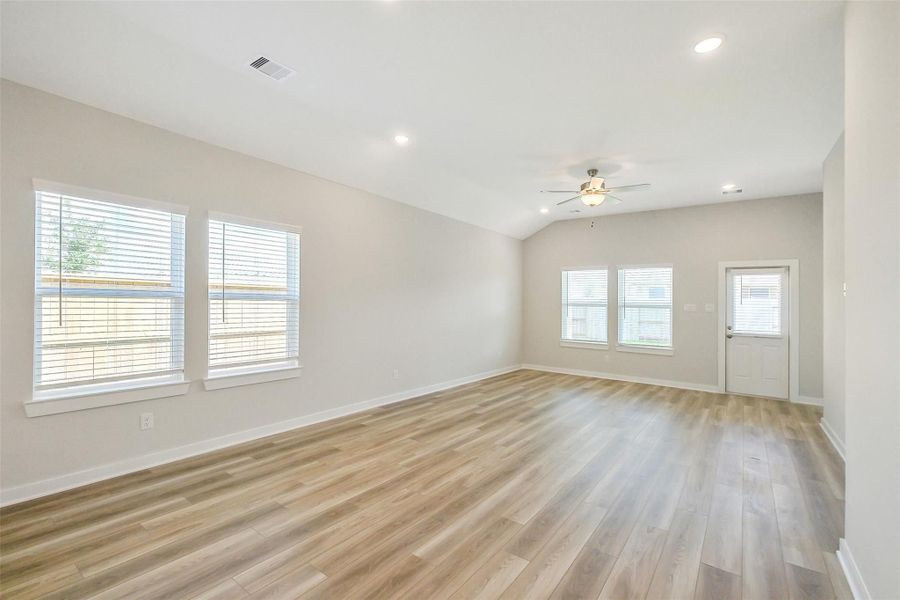 Spacious, unfurnished interior of a new home in Emberly, Beasley (Image 55).