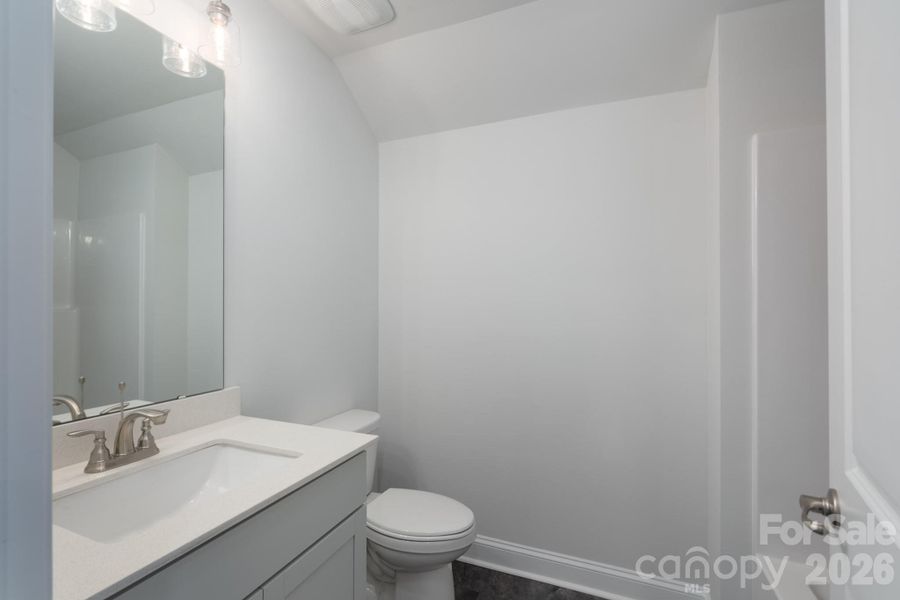 Furnished interior view inside a new home in Cardiff Glyn, Catawba (Image 15).