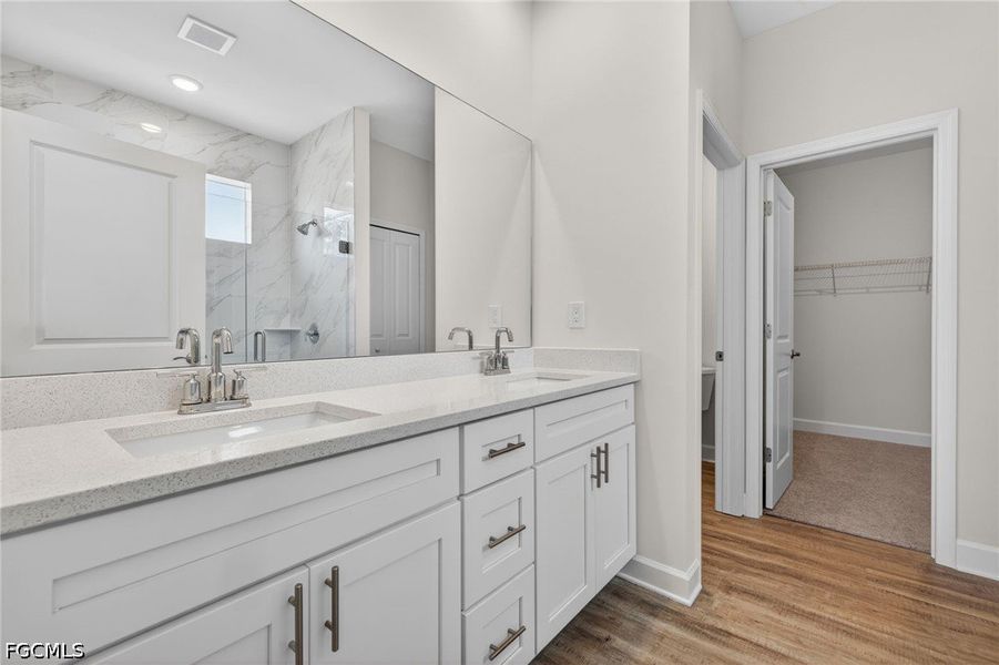 Furnished interior view inside a new home in Cape Coral, Cape Coral (Image 12).