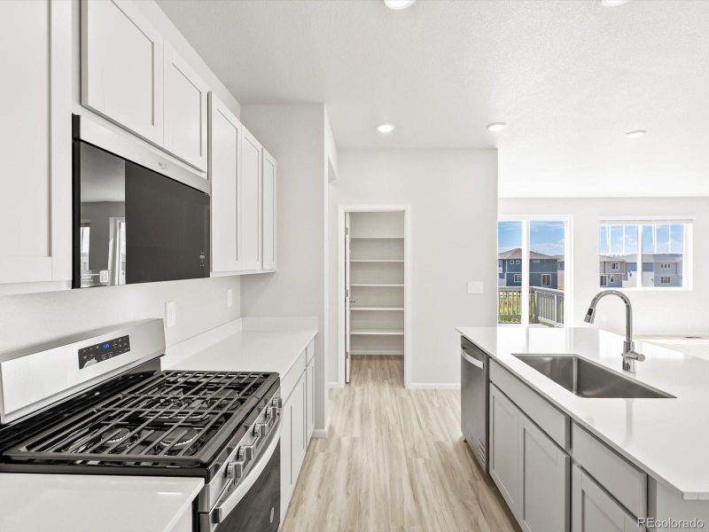 Photos are representative only and are not of the actual home. Actual finishes, elevation, and features may vary.