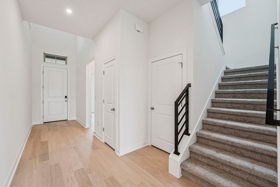 Spacious, unfurnished interior of a new home in Sage Hollow, Kyle (Image 12).