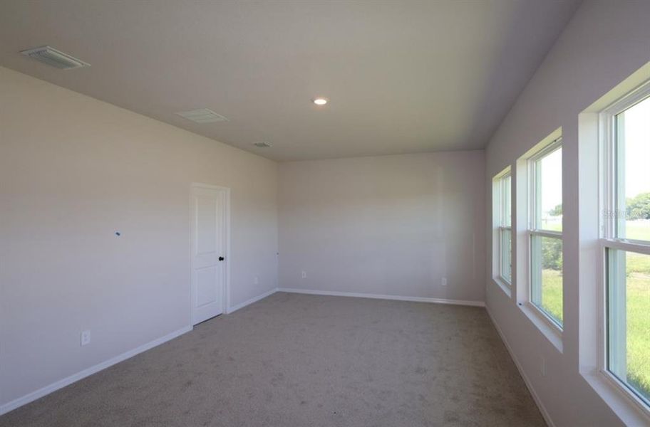 Spacious, unfurnished interior of a new home in Southwind – Executive Series, Plant City (Image 24).