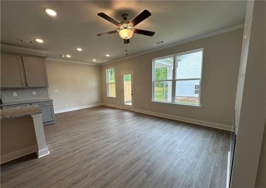 Spacious, unfurnished interior of a new home in Mulberry Summit, Flowery Branch (Image 16).