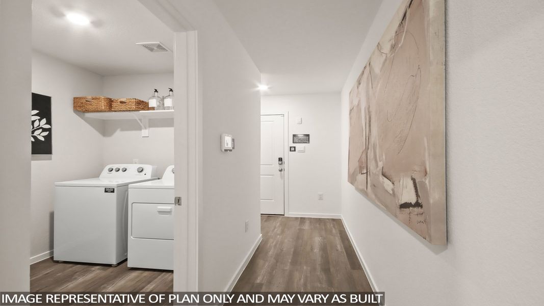 Furnished interior view inside a new home in Lexington Heights, Willis (Image 28). Furnished interior view inside a new home in Lexington Heights, Willis (Image 28).