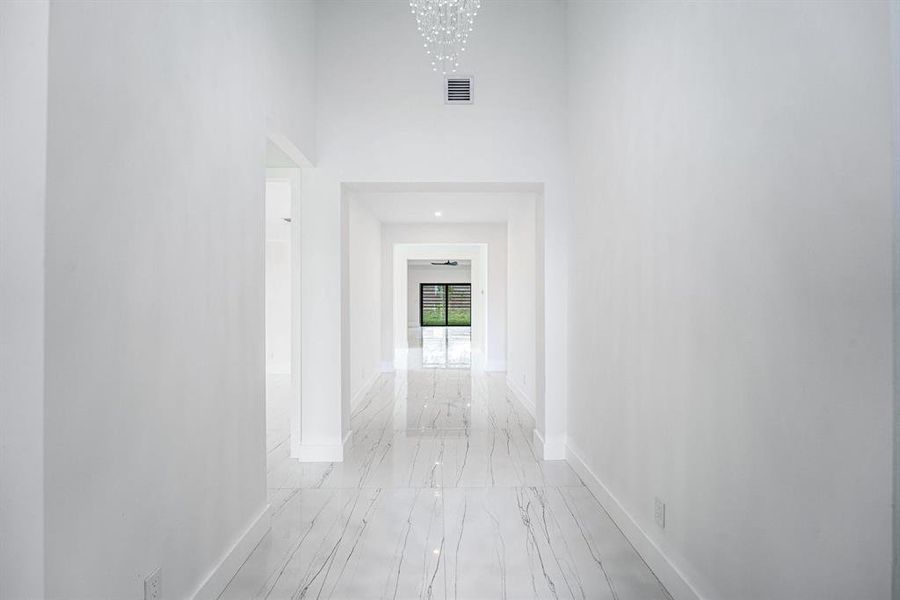 Spacious, unfurnished interior of a new home in , Port St. Lucie (Image 18).