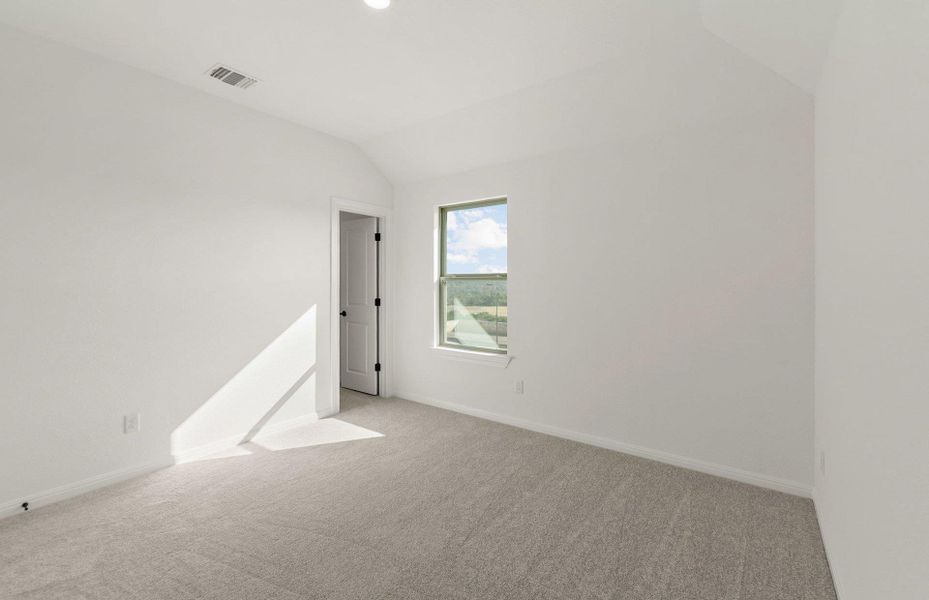 Spacious, unfurnished interior of a new home in Crescent Bluff, Georgetown (Image 26). Spacious, unfurnished interior of a new home in Crescent Bluff, Georgetown (Image 26).
