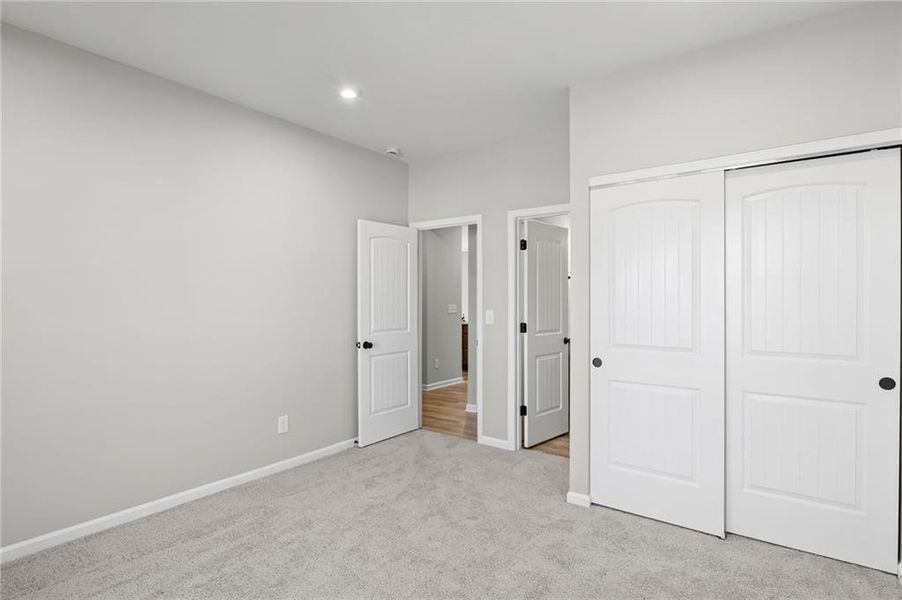 Spacious, unfurnished interior of a new home in Sage Woods, Dallas (Image 22).