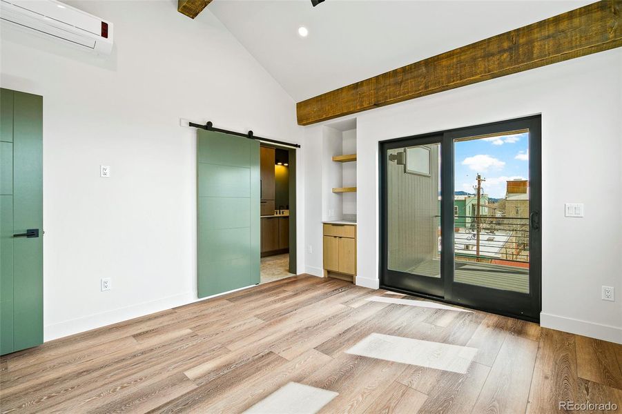 Spacious, unfurnished interior of a new home in , Buena Vista (Image 43).