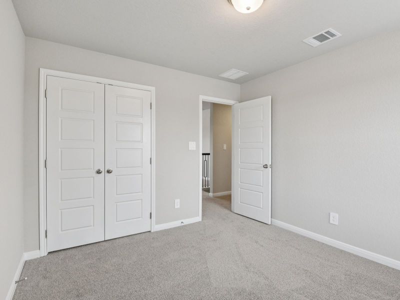 Spacious, unfurnished interior of a new home in Catalina, Converse (Image 29).