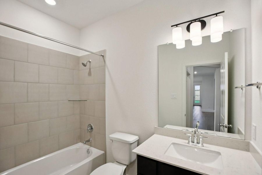 21607 Berry Crest Ln Bath