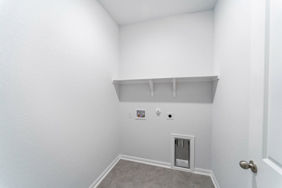 Spacious, unfurnished interior of a new home in Sanctuary, Salado (Image 15). Spacious, unfurnished interior of a new home in Sanctuary, Salado (Image 15).