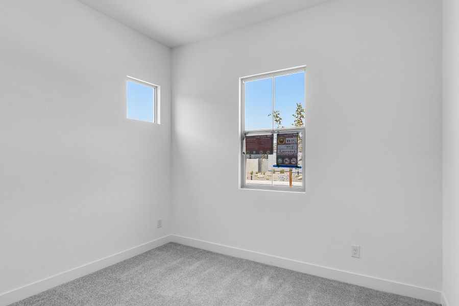 Spacious, unfurnished interior of a new home in Estrella, Goodyear (Image 27).