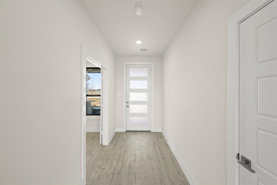 2320 Oak Knoll- Entry-1 2320 Oak Knoll- Entry-1