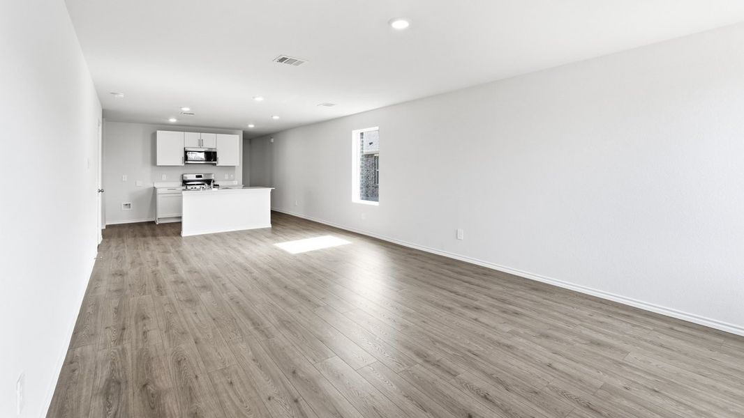 Spacious, unfurnished interior of a new home in Maplewood Meadows, Talty (Image 17).