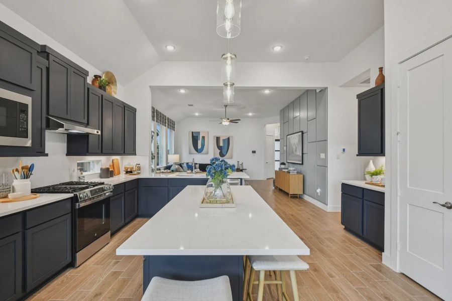 Representative furnished interior of a home built from the Middleton by Chesmar Homes in Wood Leaf Reserve, Tomball (Image 7). Representative furnished interior of a home built from the Middleton by Chesmar Homes in Wood Leaf Reserve, Tomball (Image 7).