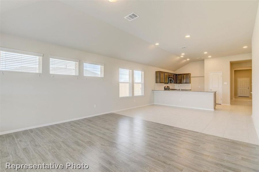 Representative unfurnished interior of a home built from the Harvest Ridge 1575 by Brohn Homes in Harvest Ridge, Elgin (Image 11).