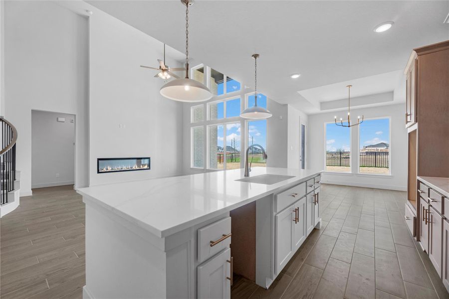 Representative image. Features, selections and colors may vary.