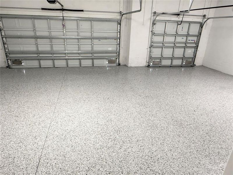 Spacious, unfurnished interior of a new home in , Port Charlotte (Image 19).