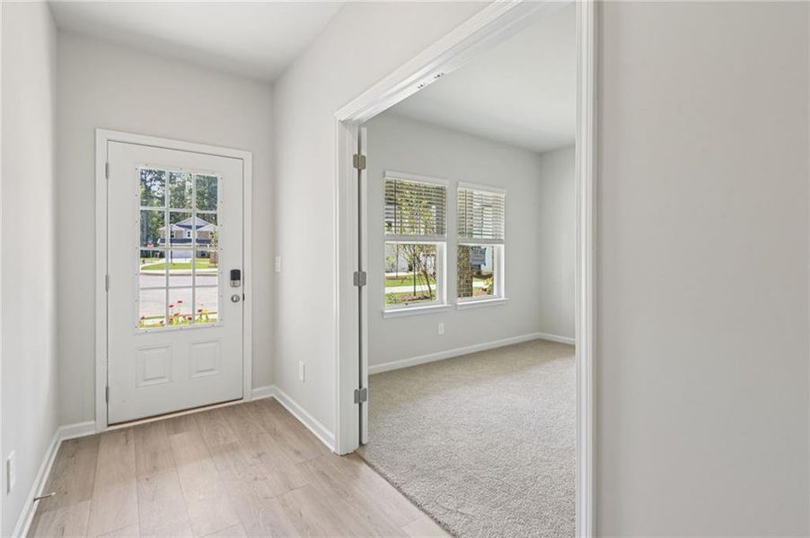 Spacious, unfurnished interior of a new home in The Oaks at Dawson, Dawsonville (Image 30).