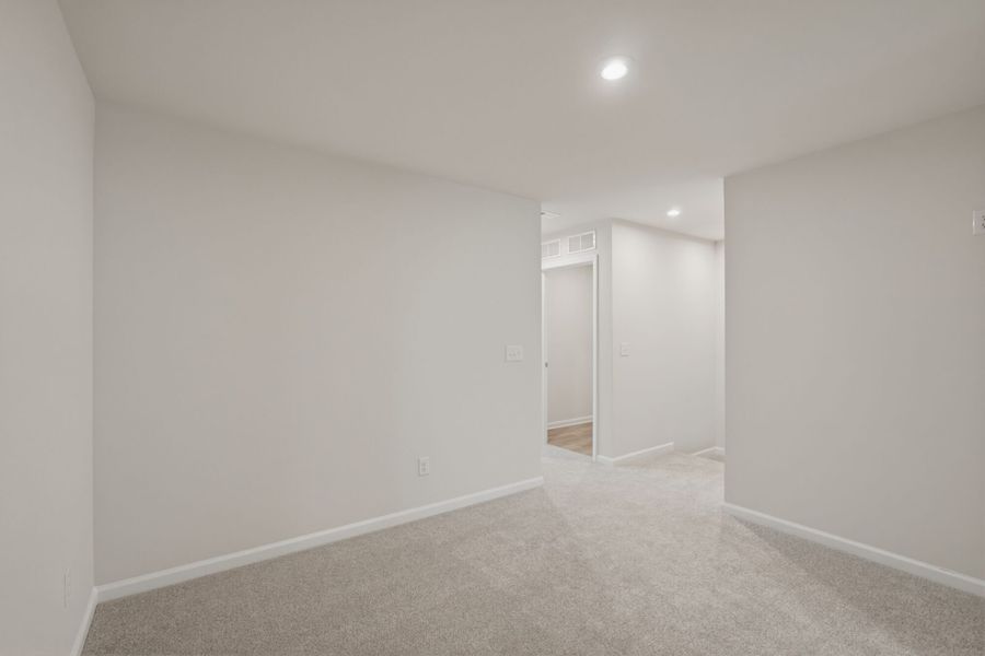 Spacious, unfurnished interior of a new home in Arbor Chase, Clover (Image 15). Spacious, unfurnished interior of a new home in Arbor Chase, Clover (Image 15).