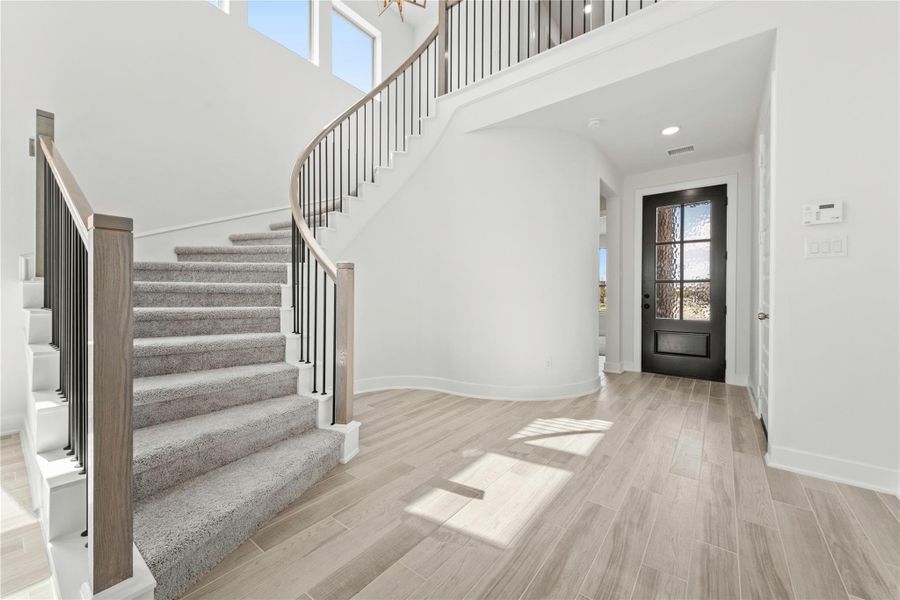 Representative image. Features, specifications, selections and colors may vary. Representative image. Features, specifications, selections and colors may vary.