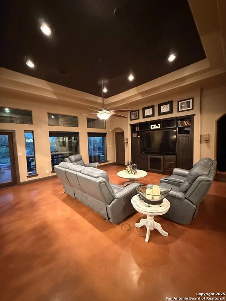 Furnished interior view inside a new home in , La Vernia (Image 12). Furnished interior view inside a new home in , La Vernia (Image 12).