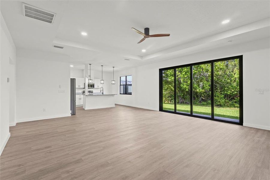 Spacious, unfurnished interior of a new home in , Punta Gorda (Image 12).