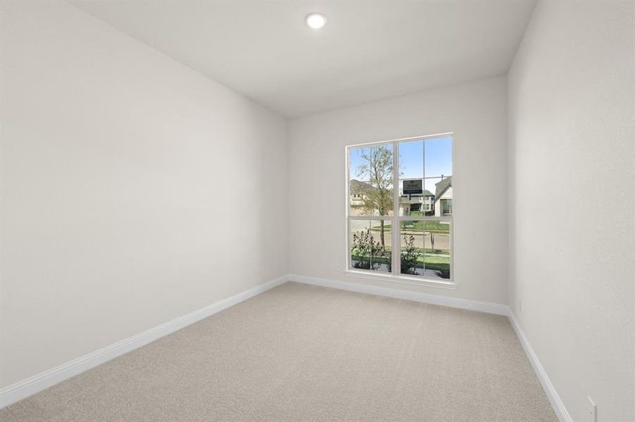 10_387 Paddle Boat- Bedroom-2