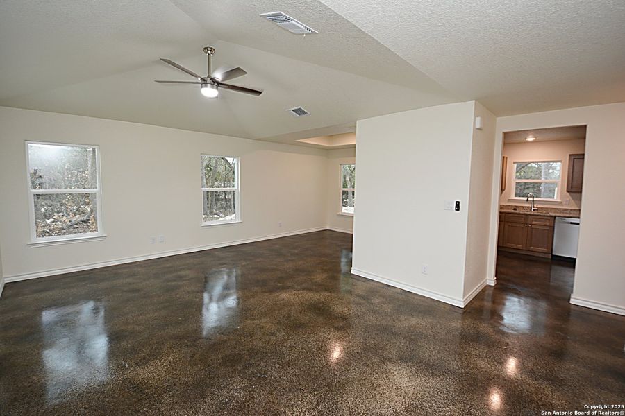 Spacious, unfurnished interior of a new home in , Spring Branch (Image 6).