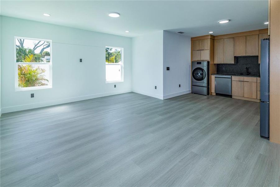 Spacious, unfurnished interior of a new home in , St. Petersburg (Image 40). Spacious, unfurnished interior of a new home in , St. Petersburg (Image 40).