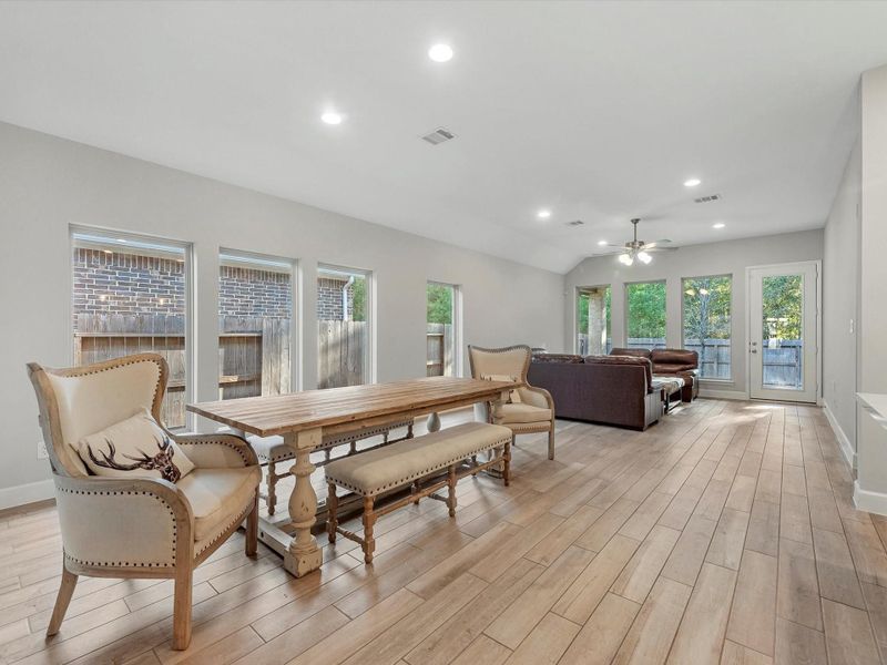 Furnished interior view inside a new home in Artavia 45', Conroe (Image 15). Furnished interior view inside a new home in Artavia 45', Conroe (Image 15).