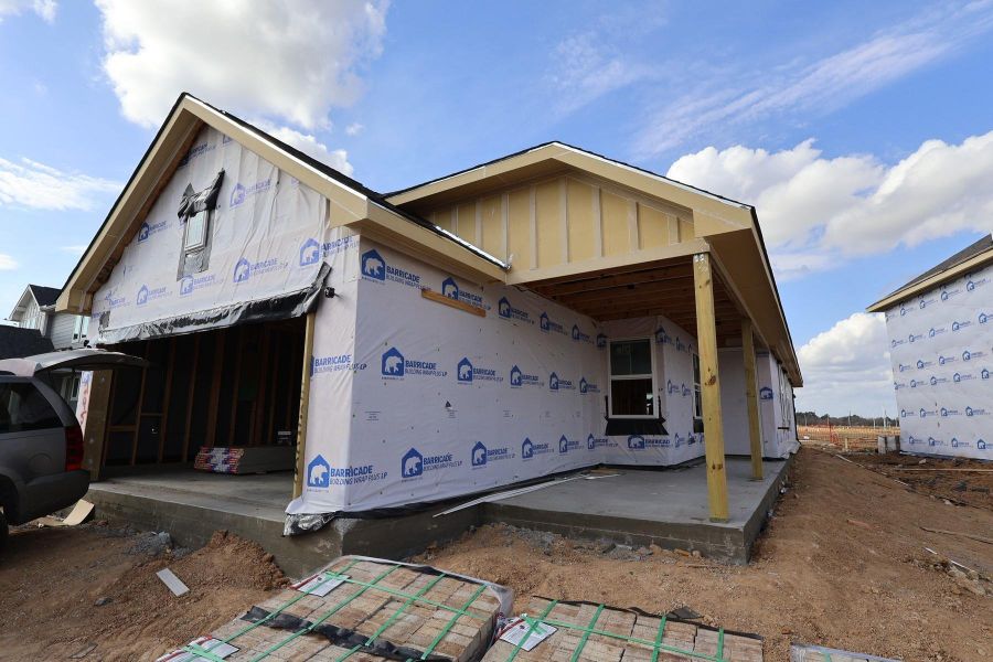 One story home with 3 beds, 2 baths, and 2 car garage