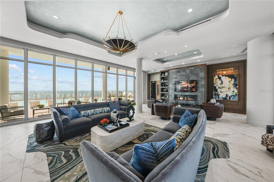 Image 86 of a home in Altura Bayshore. Image 86 of a home in Altura Bayshore.