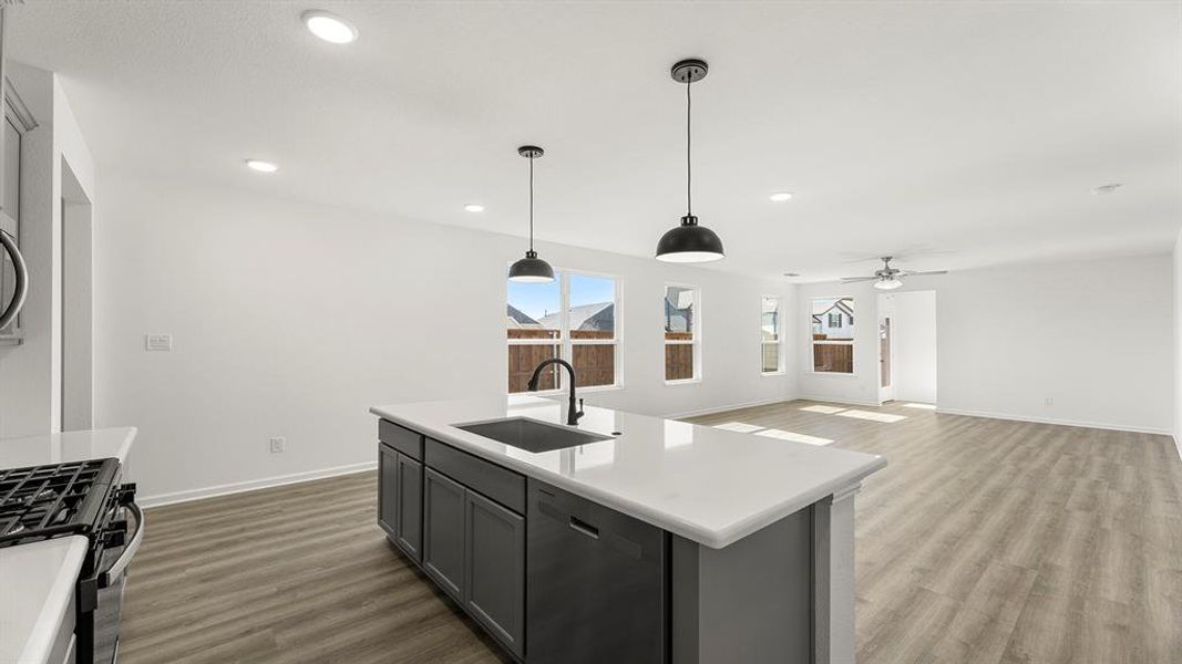 05. 2001 Bayfront - Kitchen (3)