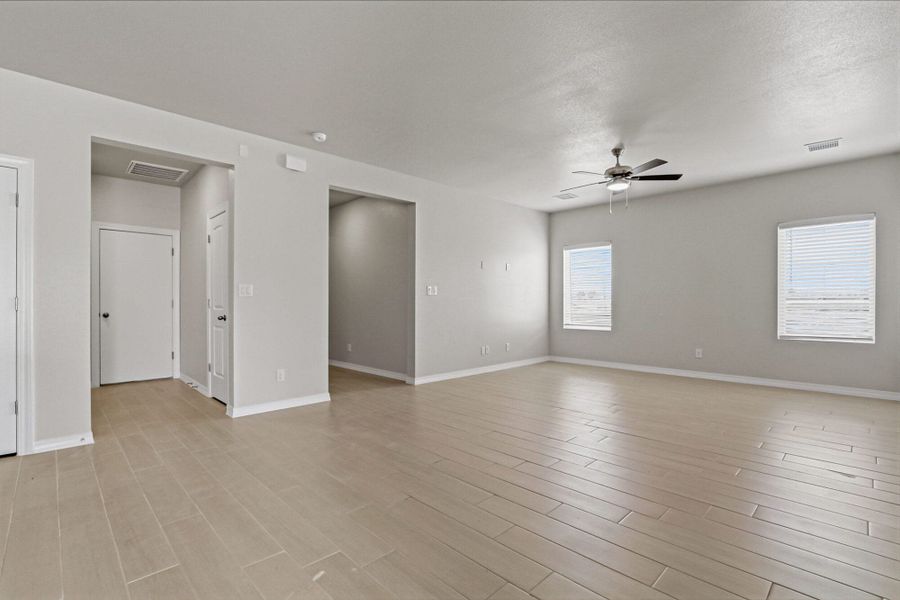 Representative unfurnished interior of a home built from the Poppy by View Homes in Paseos Del Este, El Paso (Image 35).